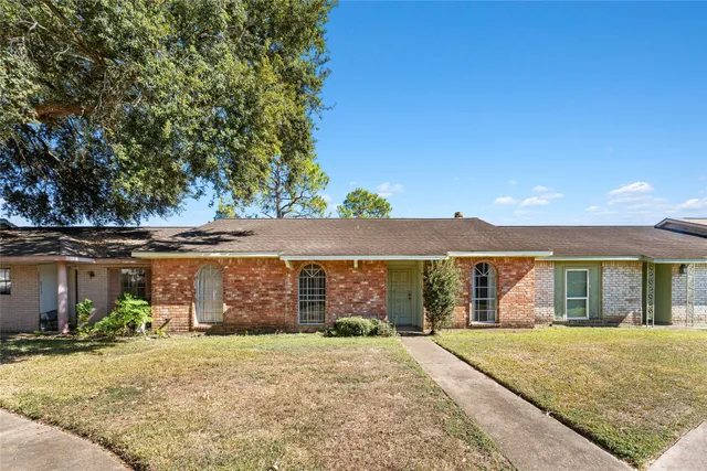 $119,000 | 6947 Chasewood Drive, Houston, TX 77489
