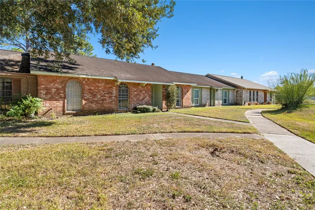 $119,000 | 6947 Chasewood Drive, Houston, TX 77489
