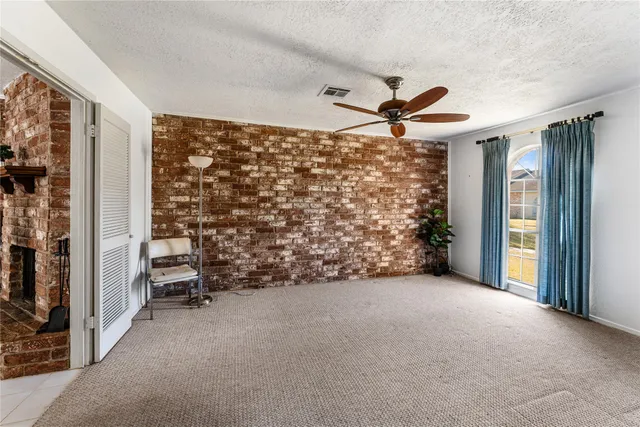 $119,000 | 6947 Chasewood Drive, Houston, TX 77489