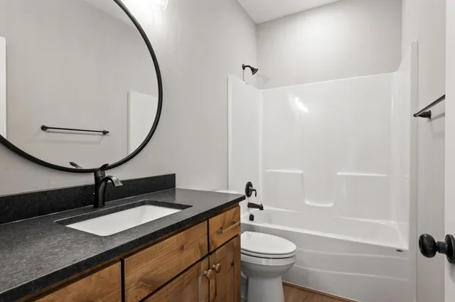 $565,900 | 11287 195th Circle Northwest, Elk River, MN 55330