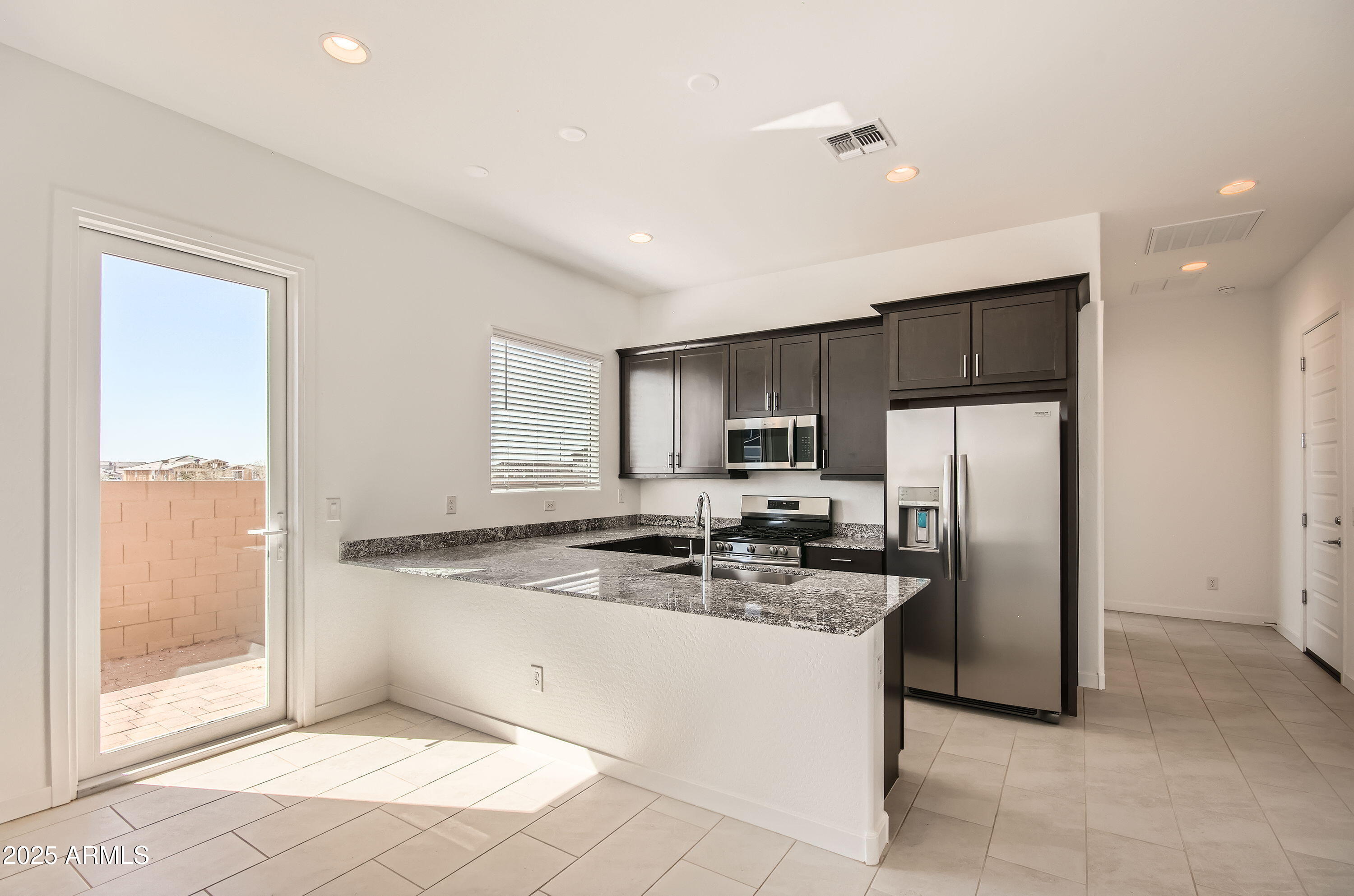 974 Saddle Run Apache Junction, AZ 85120 - Photo 15 of 36 NG Kitchen