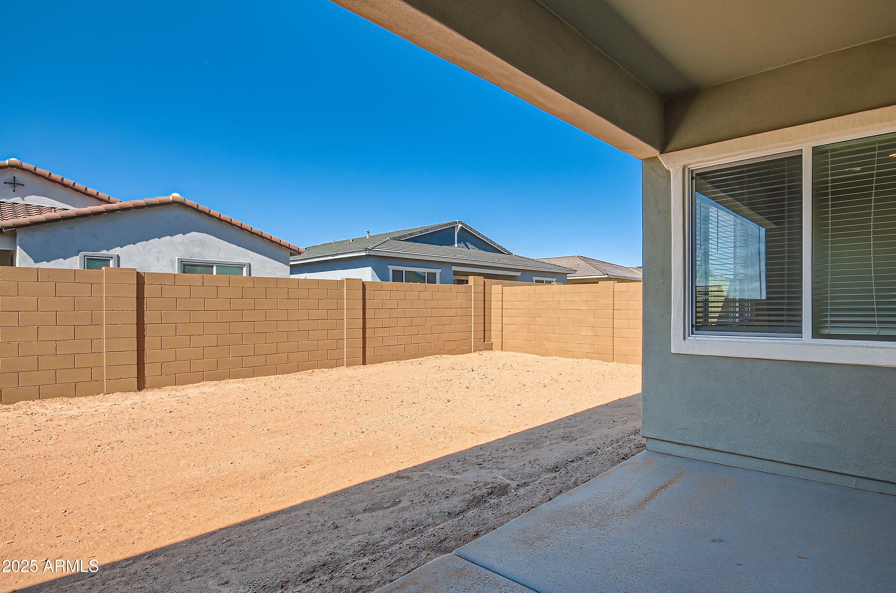 974 Saddle Run Apache Junction, AZ 85120 - Photo 25 of 36 Covered Patio