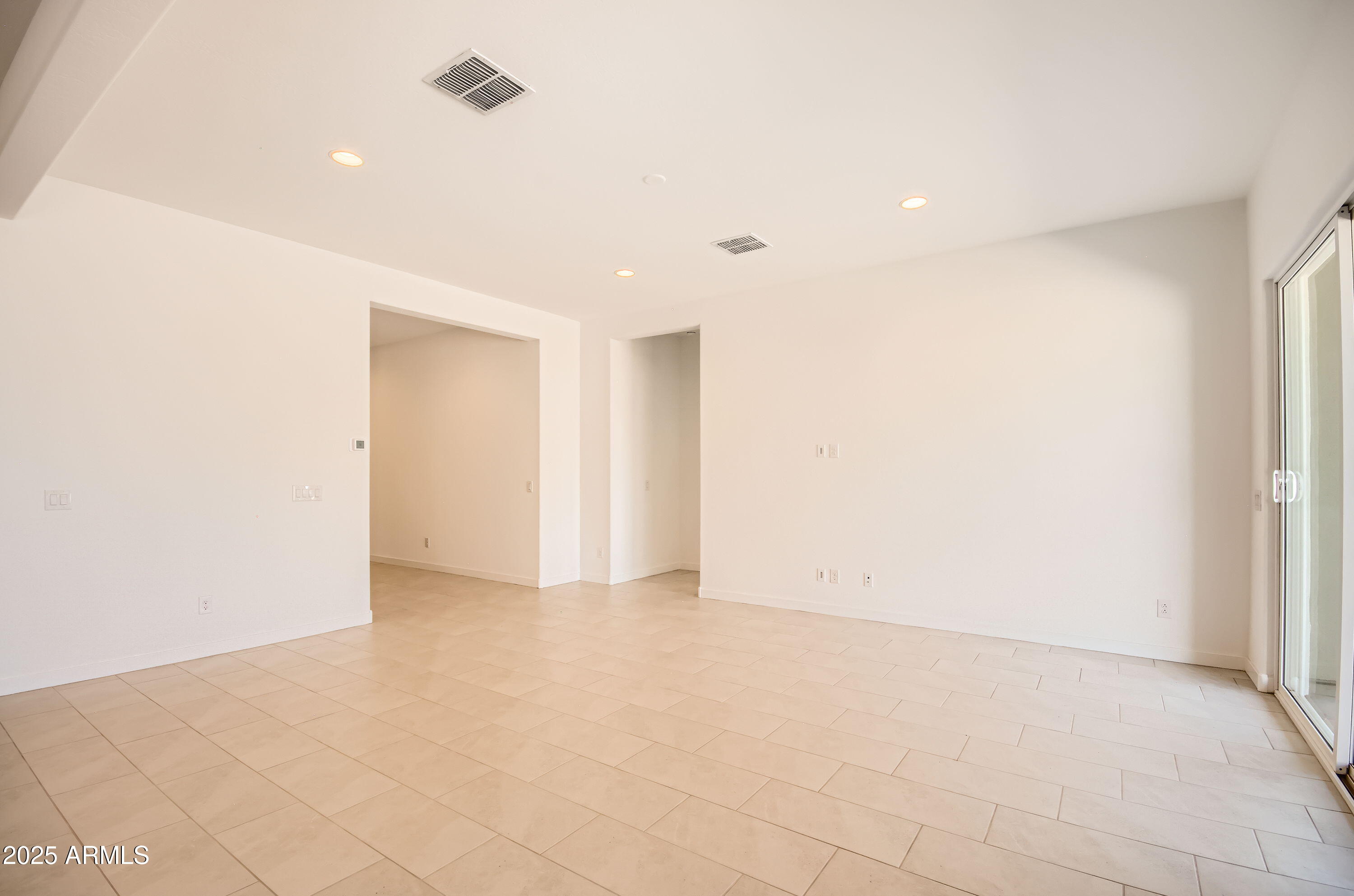 974 Saddle Run Apache Junction, AZ 85120 - Photo 5 of 36 Great Room