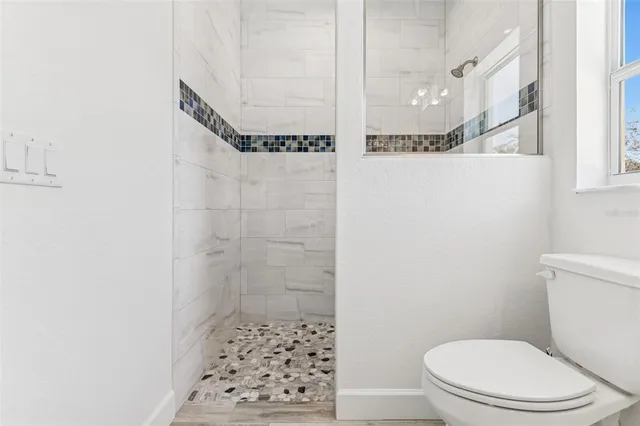 $449,000 | 1420 East Gate Drive, Venice, FL 34285