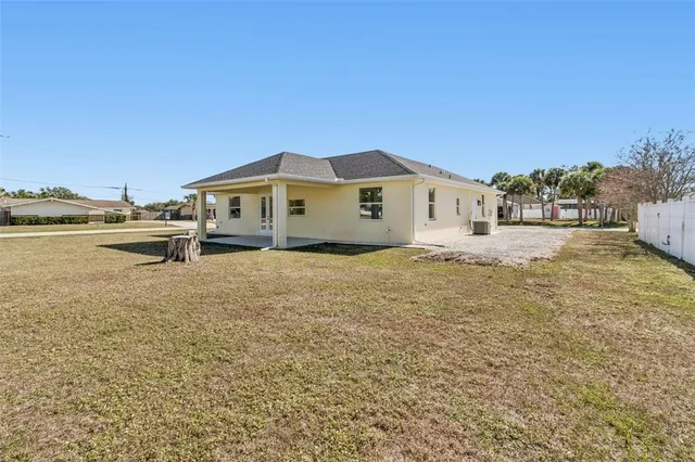 $449,000 | 1420 East Gate Drive, Venice, FL 34285