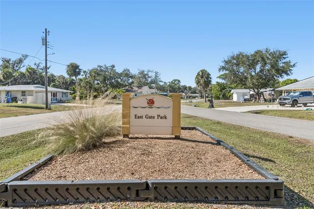 $449,000 | 1420 East Gate Drive, Venice, FL 34285