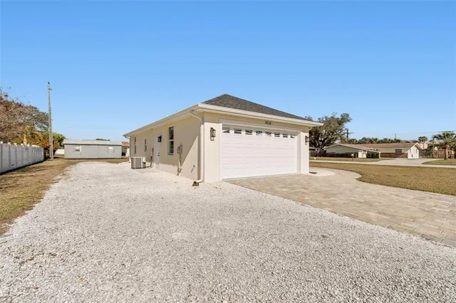 $449,000 | 1420 East Gate Drive, Venice, FL 34285