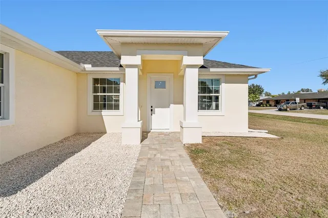 $449,000 | 1420 East Gate Drive, Venice, FL 34285