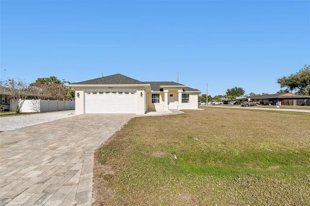 $449,000 | 1420 East Gate Drive, Venice, FL 34285