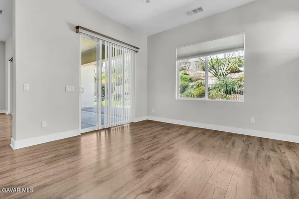 $1,015,250 | 25145 Cherry Ridge Drive, Santa Clarita, CA 91387