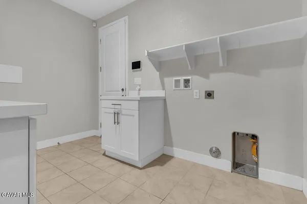 $1,015,250 | 25145 Cherry Ridge Drive, Santa Clarita, CA 91387