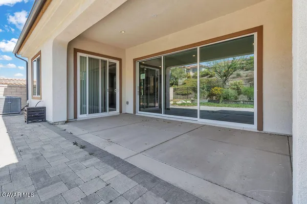$1,015,250 | 25145 Cherry Ridge Drive, Santa Clarita, CA 91387