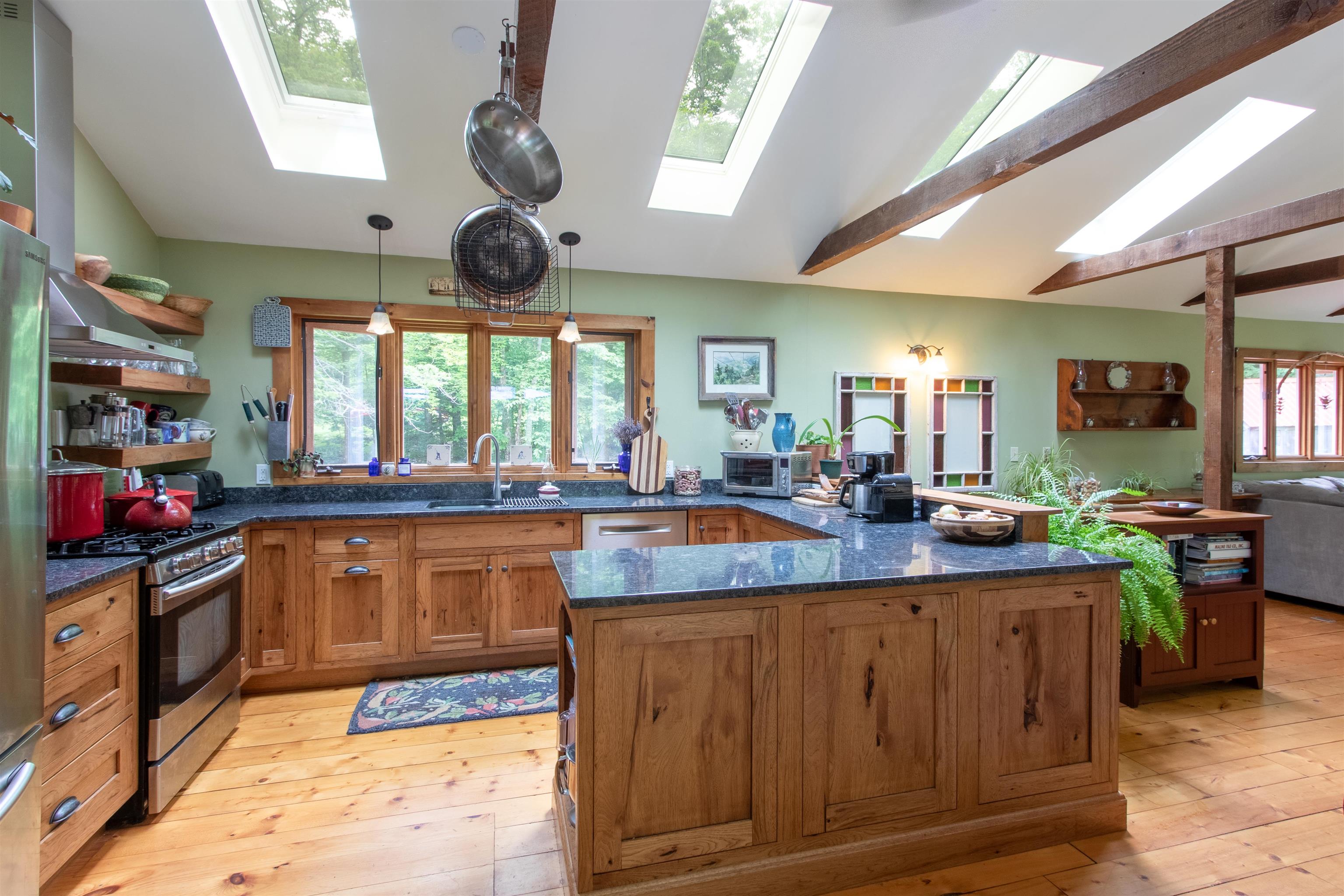 218 Keith Hill Road Londonderry, VT 05148 - Photo 10 of 20 Gallery Image 10