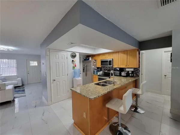 $380,000 | 11230 Taft Lane, Seffner, FL 33584