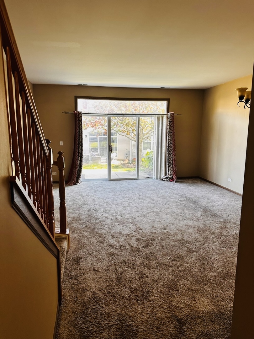 2903 Falling Waters Drive Lindenhurst, IL 60046 - Photo 2 of 16