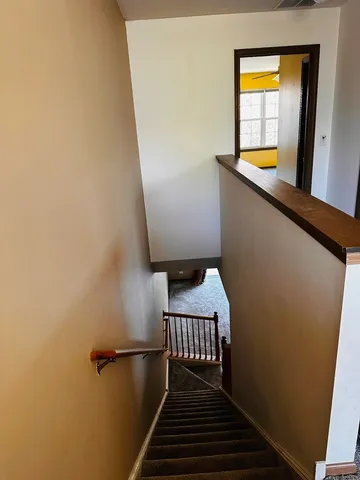 $2,200 | 2903 Falling Waters Drive, Lindenhurst, IL 60046