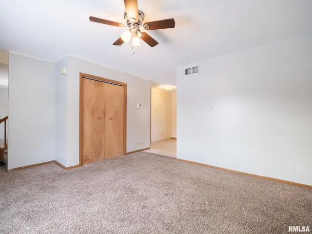 $189,900 | 3317 West Richwoods Boulevard, Peoria, IL 61604