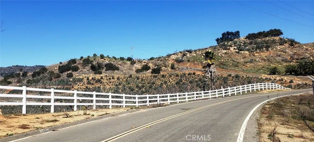 44 El Calamar Road Temecula, CA 92590 - Photo 3 of 15 a view of a large building