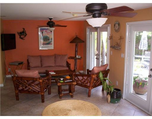 3413 Barton Road Pompano Beach, FL 33062 - Photo 6 of 12 Den/Family/Great Room