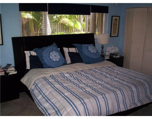3413 Barton Road Pompano Beach, FL 33062 - Photo 8 of 12 Master Bedroom