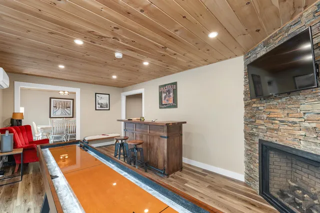 $622,500 | 262 Beechnut Drive, Conway, NH 03860