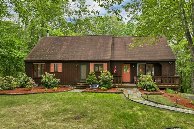 $622,500 | 262 Beechnut Drive, Conway, NH 03860