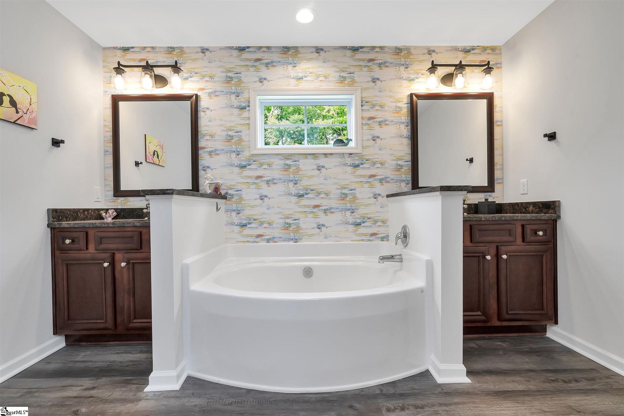 232 Icebow Road Fountain Inn, SC 29644 - Photo 13 of 27