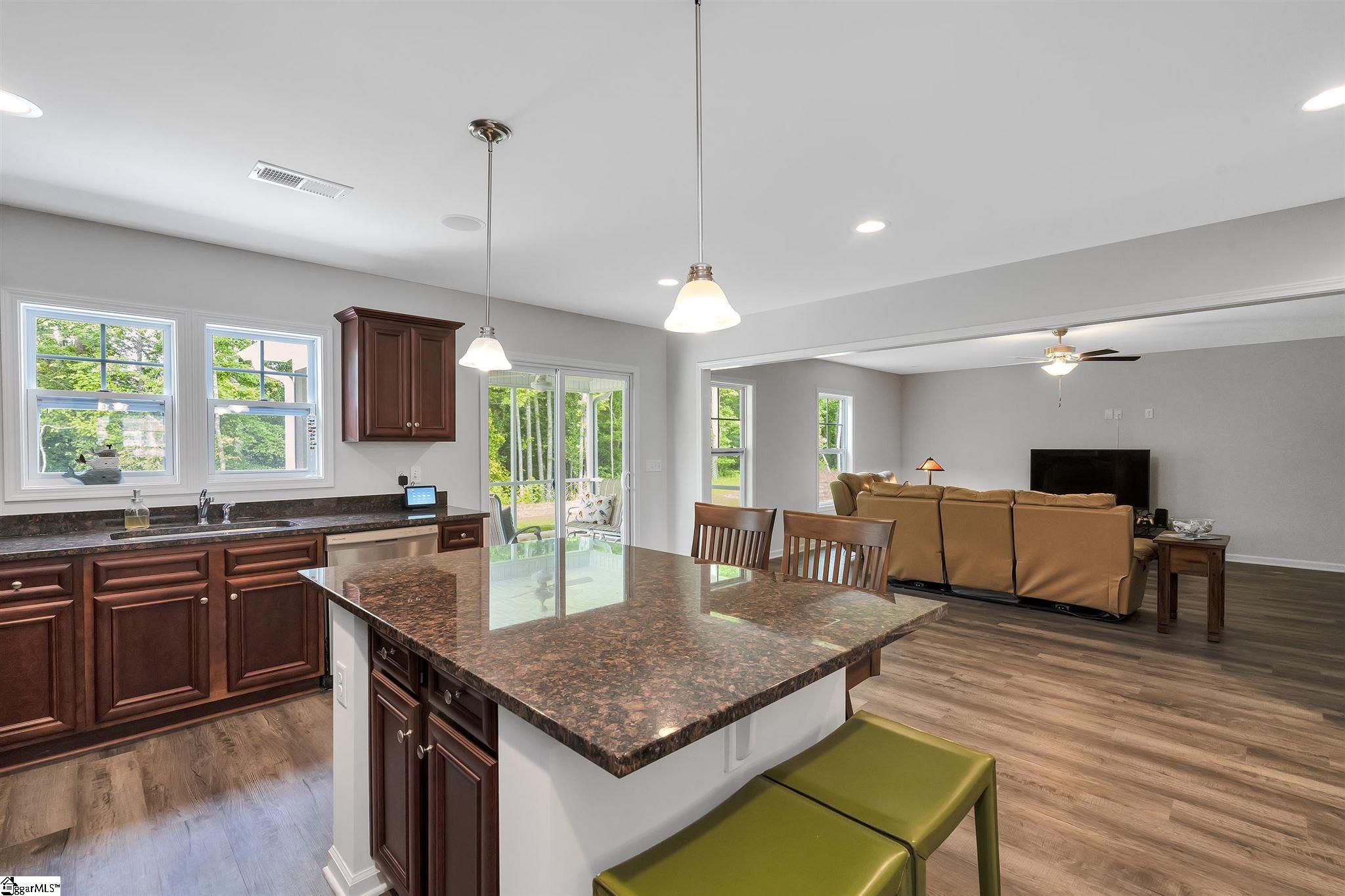 232 Icebow Road Fountain Inn, SC 29644 - Photo 5 of 27