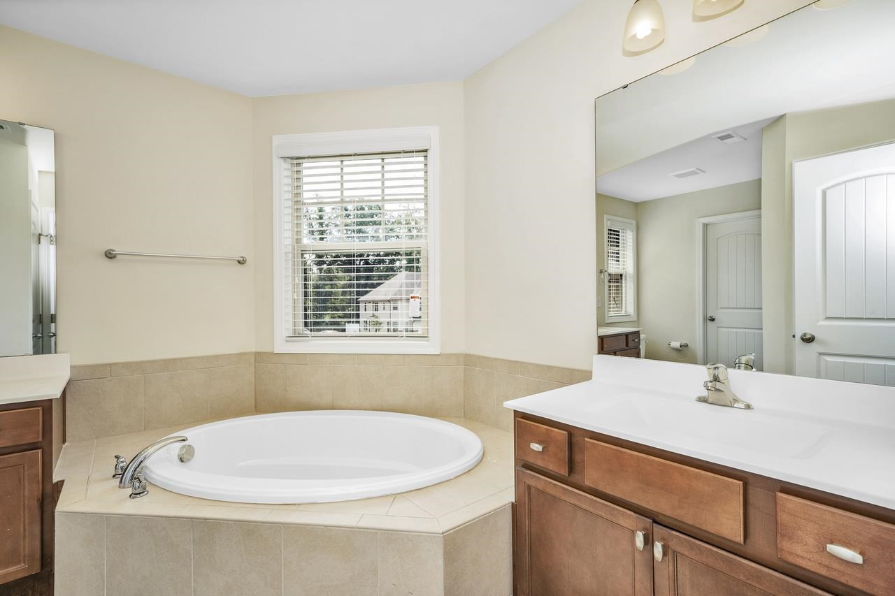 7816 Weathered Oak Way Raleigh, NC 27616 - Photo 17 of 25 Photo 17