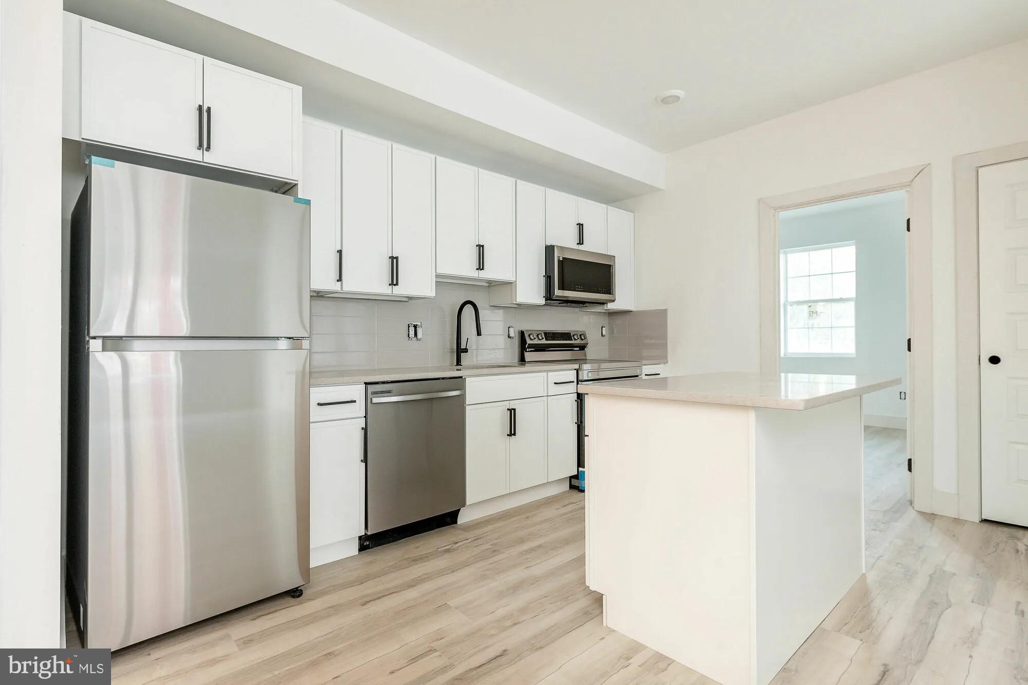 809 Diamond Street Philadelphia, PA 19122 - Photo 8 of 13 Gallery Image 8