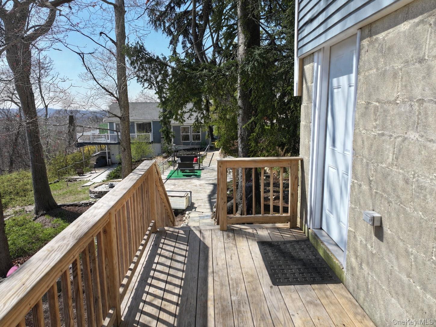 18 Pleasant Road Lake Peekskill, NY 10537 - Photo 39 of 41