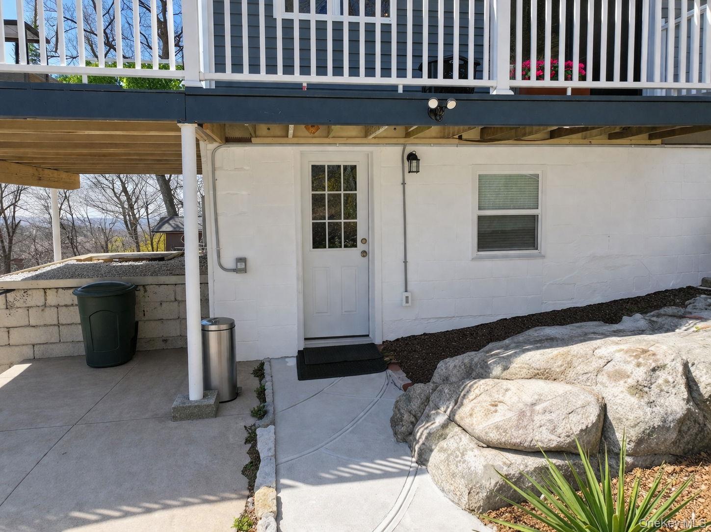 18 Pleasant Road Lake Peekskill, NY 10537 - Photo 4 of 41