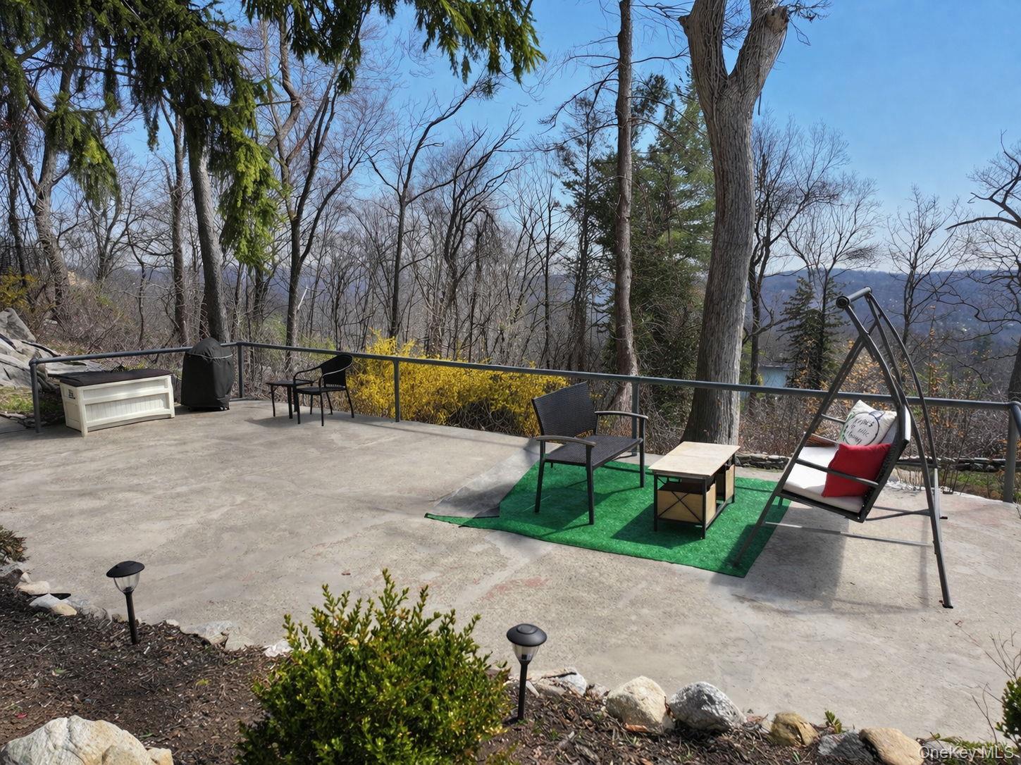 18 Pleasant Road Lake Peekskill, NY 10537 - Photo 7 of 41