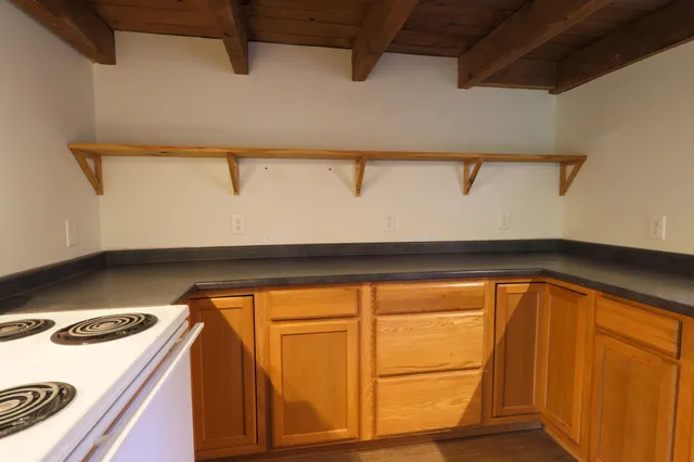 $182,500 | 106-108 Ward Hill Road, Thorndike, ME 04986