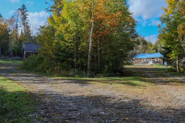 $182,500 | 106-108 Ward Hill Road, Thorndike, ME 04986