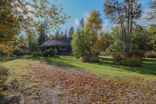 $182,500 | 106-108 Ward Hill Road, Thorndike, ME 04986