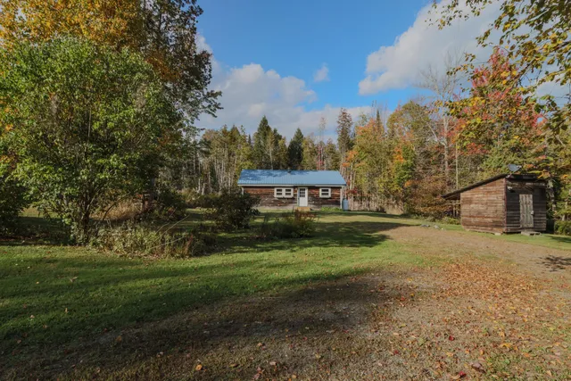 $182,500 | 106-108 Ward Hill Road, Thorndike, ME 04986