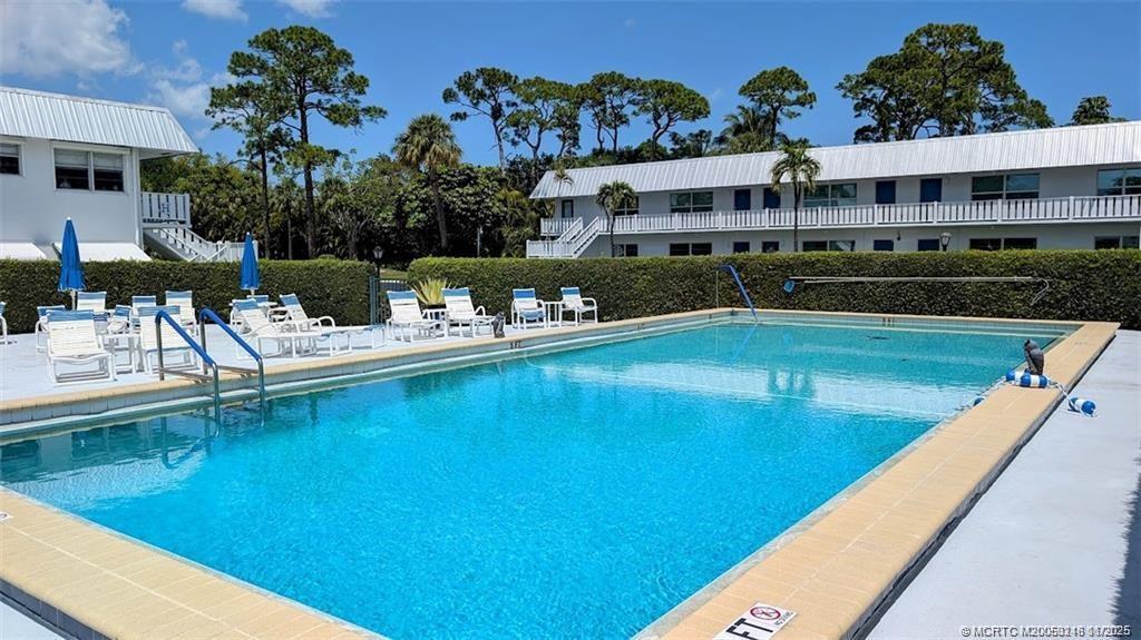 2929 Southeast Ocean Boulevard, Unit L8 Stuart, FL 34996 - Photo 13 of 32 com pool