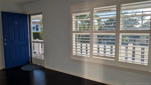 $94,900 | 2929 Southeast Ocean Boulevard, Unit L8, Stuart, FL 34996