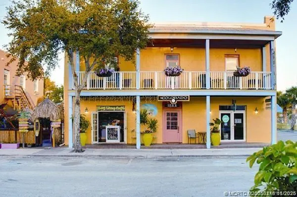 $94,900 | 2929 Southeast Ocean Boulevard, Unit L8, Stuart, FL 34996