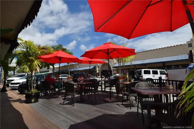 $94,900 | 2929 Southeast Ocean Boulevard, Unit L8, Stuart, FL 34996