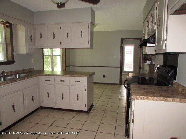 764 Old Forge Road Southaven, MS 38671 - Photo 9 of 18 IMG_1675