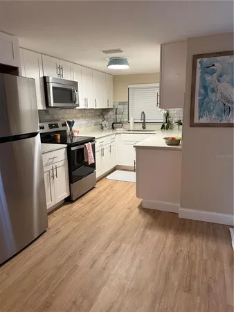 $2,400 | 2849 Marlette Street, Sarasota, FL 34231