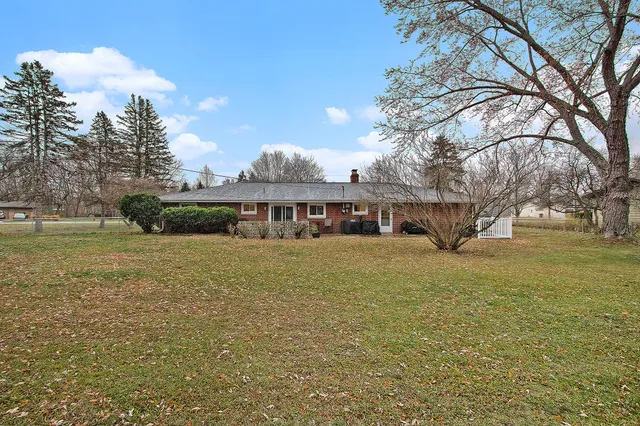 $317,999 | 333 Rainbow Drive, St. Joseph, MI 49085