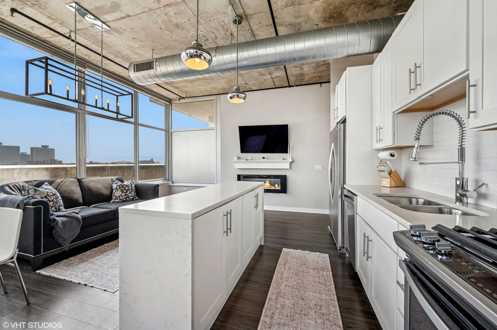 50 East 16th Street, Unit 609 Chicago, IL 60616 - Photo 5 of 20