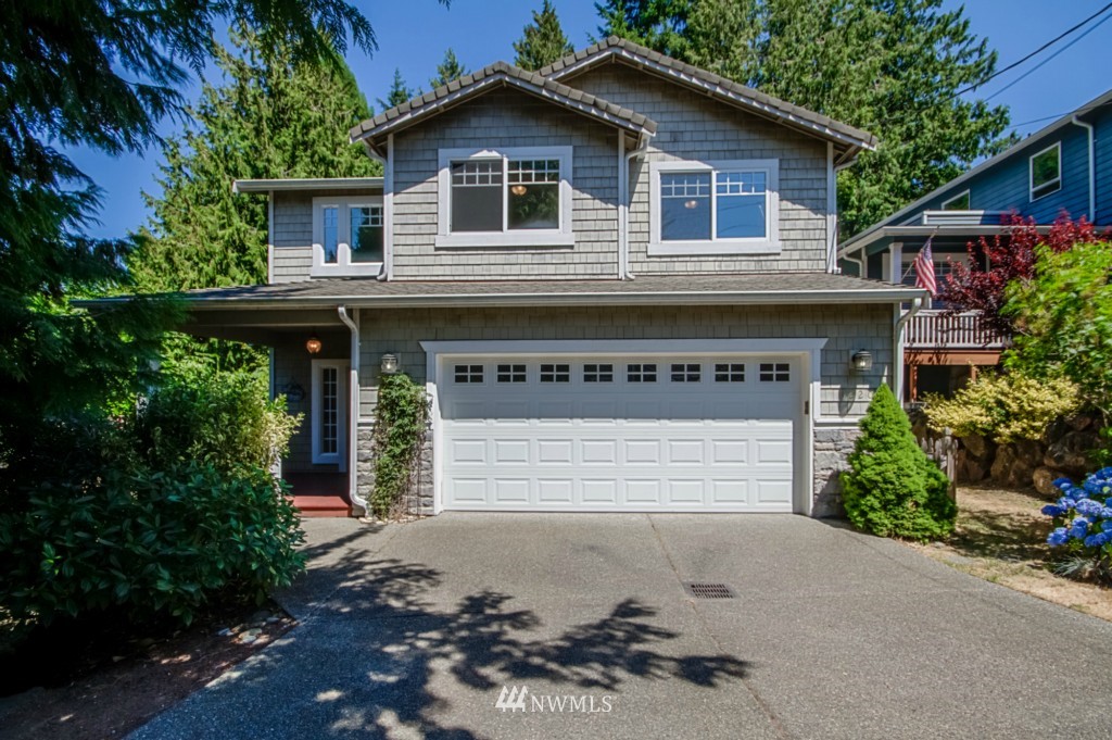 4220 Southwest Roxbury Street Seattle, WA 98136 - Photo 1 of 25 Gallery Image 1