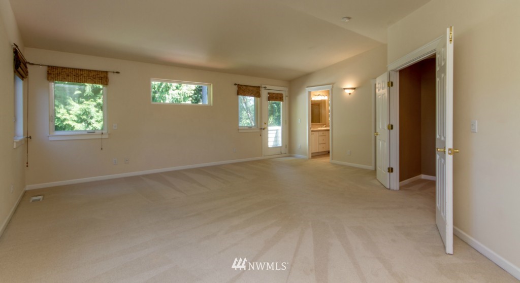 4220 Southwest Roxbury Street Seattle, WA 98136 - Photo 17 of 25 Gallery Image 17