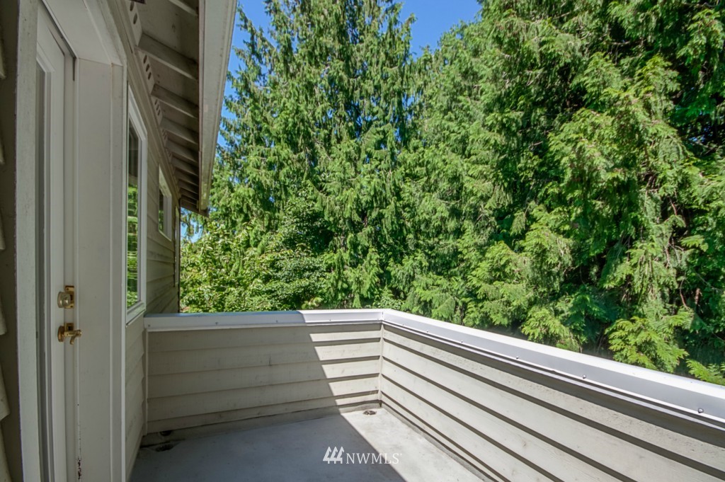4220 Southwest Roxbury Street Seattle, WA 98136 - Photo 20 of 25 Gallery Image 20