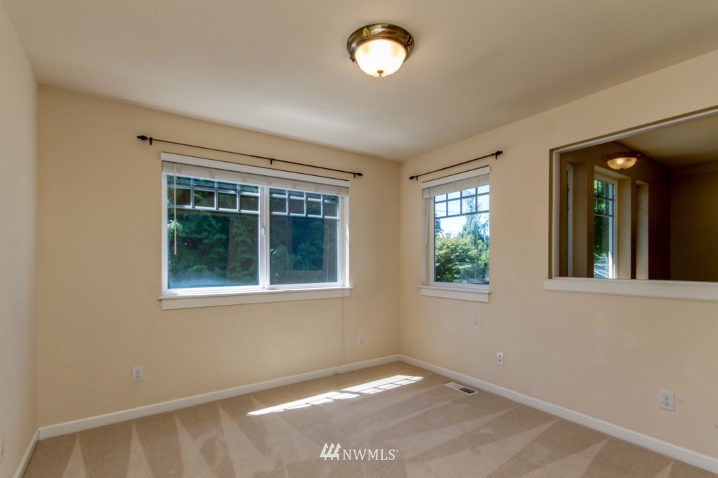 4220 Southwest Roxbury Street Seattle, WA 98136 - Photo 22 of 25 Gallery Image 22