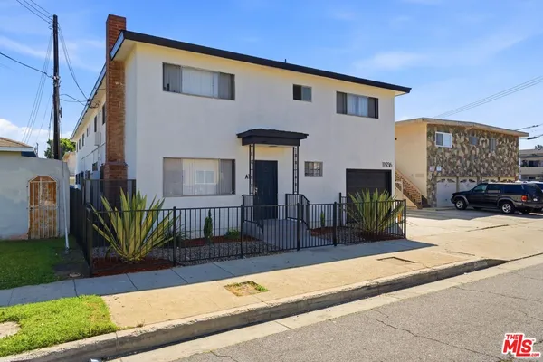 $2,125,000 | 11936 Grevillea Avenue, Hawthorne, CA 90250